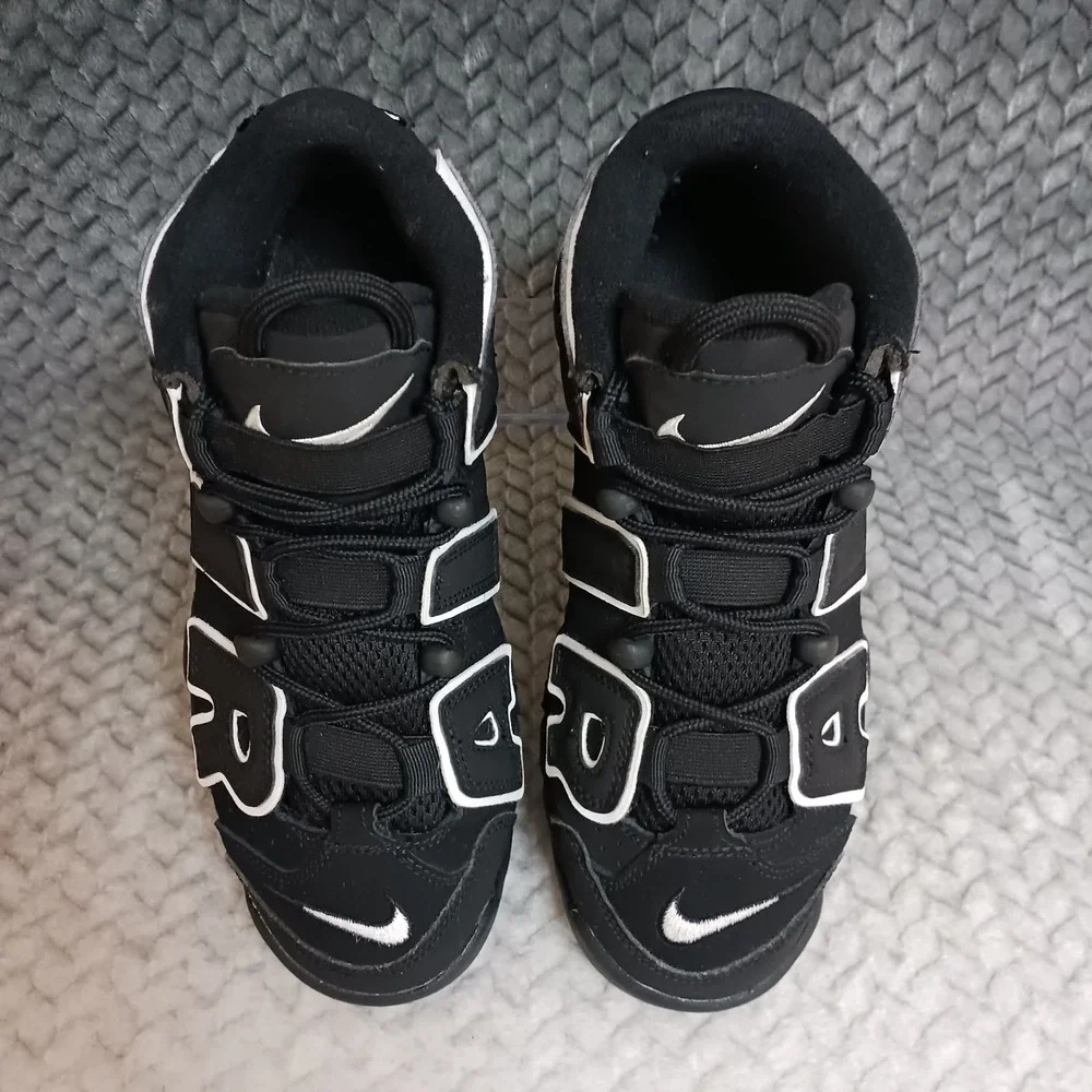 Nike Air More Uptempo GS Black White Black Youth Basketball Shoes Size 5.5Y